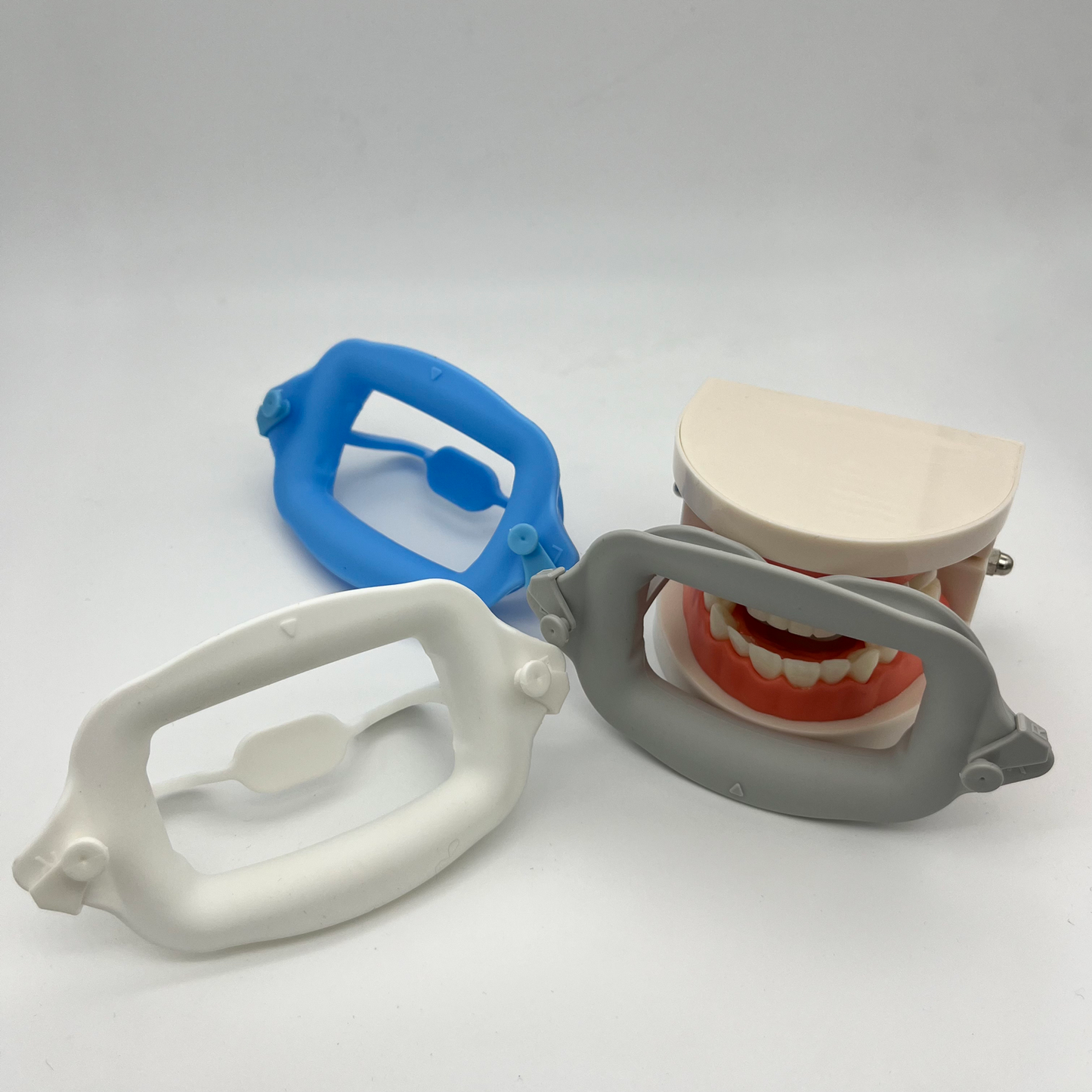 Free Shipping Dentist Using Super Soft Silicone Mouth Opener No Harm Mouth Ppener Oral Cheek Retractors